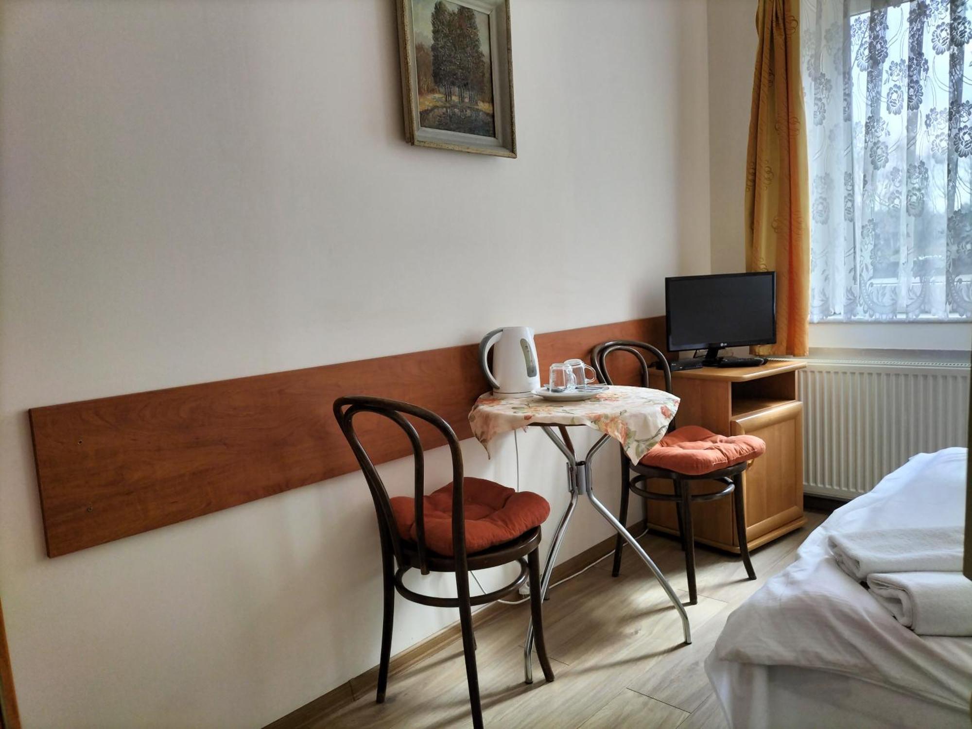 Gosciniec U Zawierki ウッチ エクステリア 写真